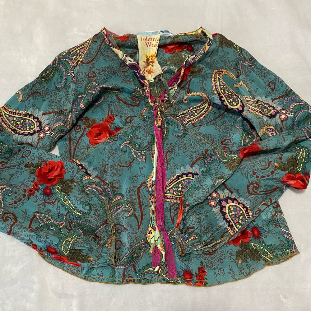 Johnny Was paisley print long sleeve lightweight blouse